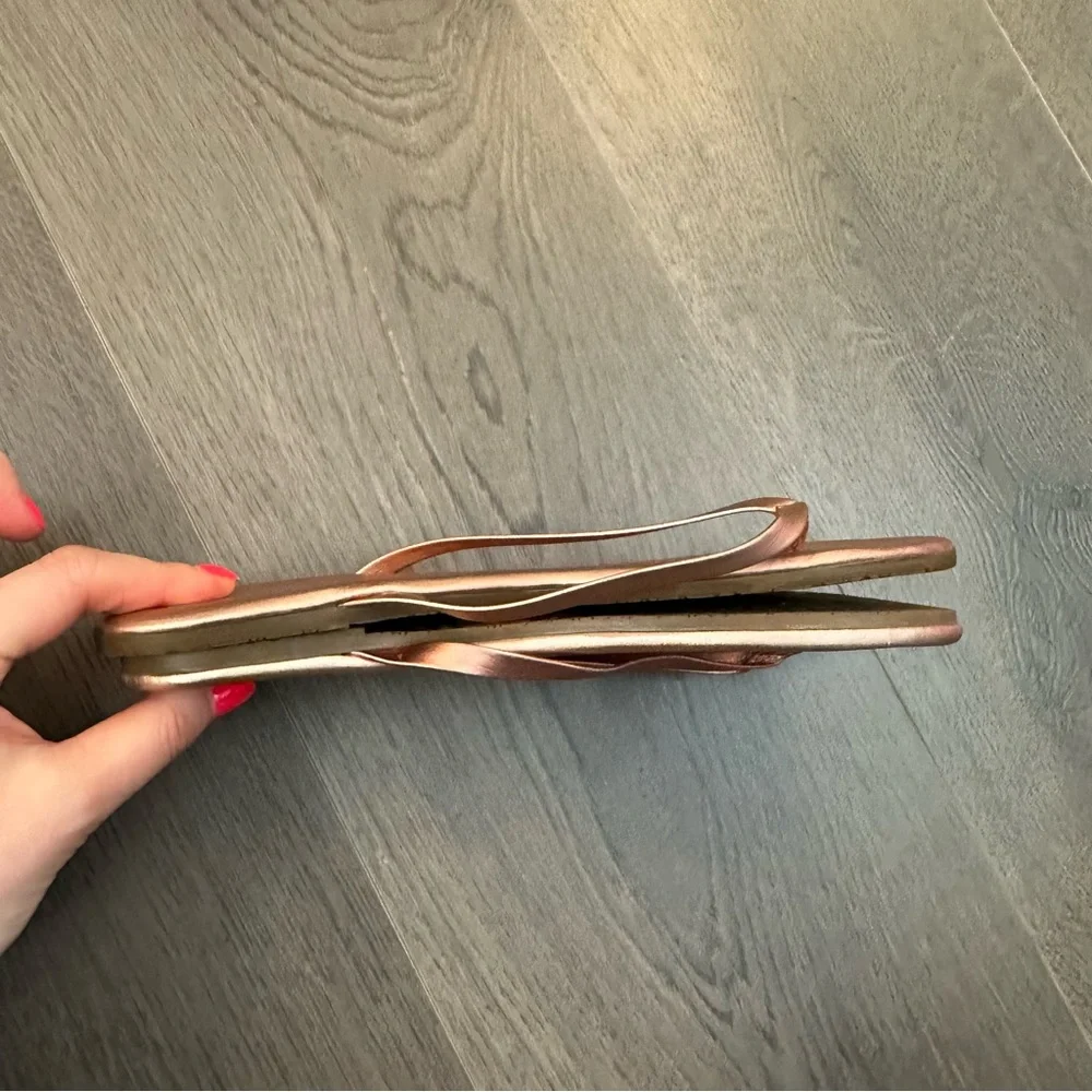 Mismatched TKEES Rose Gold (Sz 6/7)